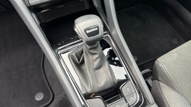 Skoda Karoq 1.5 TSI SE L 5dr DSG Petrol Estate